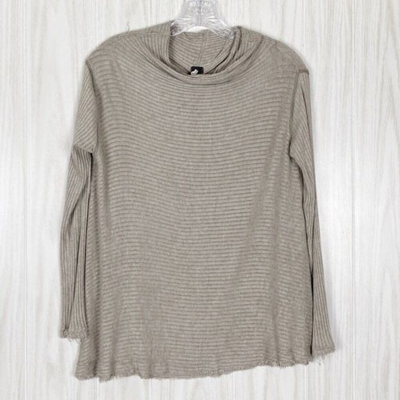 Free People Sweaters - Free People | We The Free | Tan Lovers Rib Split Back Pullover Size XS